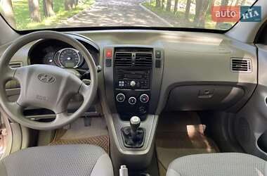 Внедорожник / Кроссовер Hyundai Tucson 2008 в 