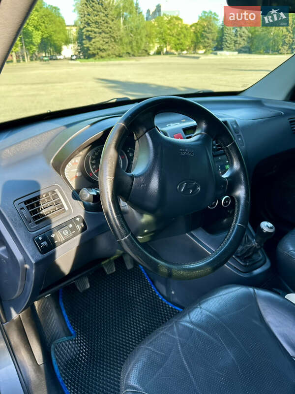 Внедорожник / Кроссовер Hyundai Tucson 2011 в Лозовой