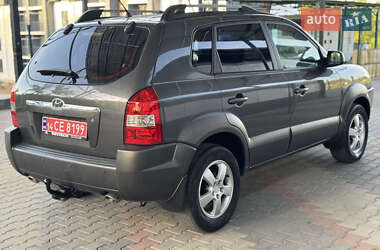 Внедорожник / Кроссовер Hyundai Tucson 2008 в 