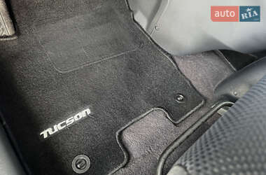 Внедорожник / Кроссовер Hyundai Tucson 2008 в 