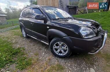 Внедорожник / Кроссовер Hyundai Tucson 2009 в 