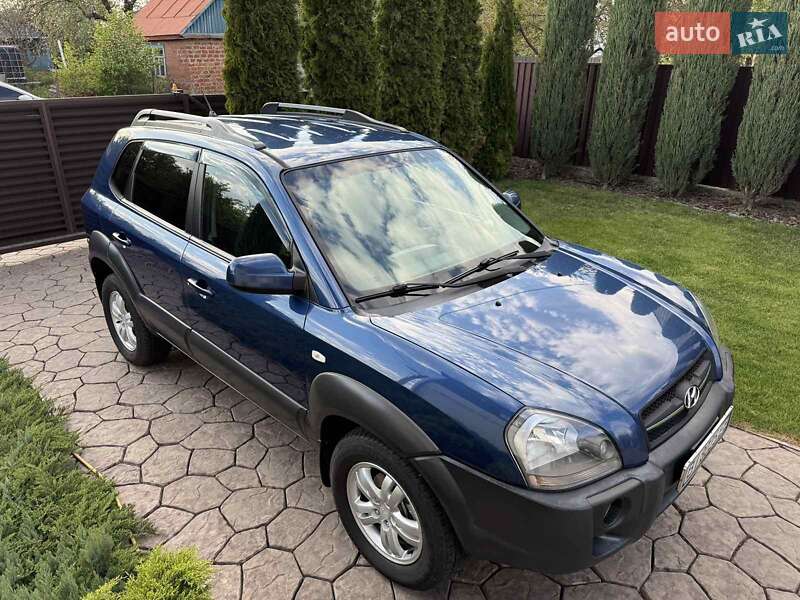 Позашляховик / Кросовер Hyundai Tucson 2008 в 