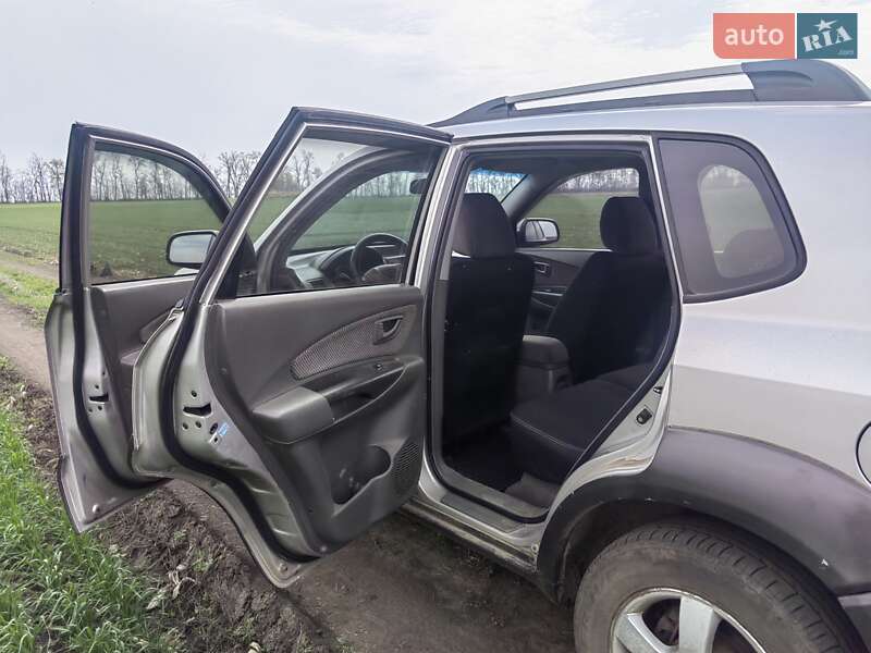 Внедорожник / Кроссовер Hyundai Tucson 2006 в Ахтырке