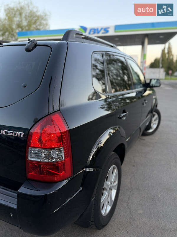 Позашляховик / Кросовер Hyundai Tucson 2006 в Лубнах