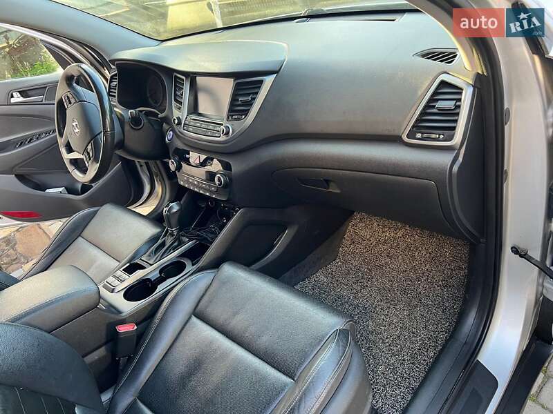 Внедорожник / Кроссовер Hyundai Tucson 2017 в Новом Роздоле