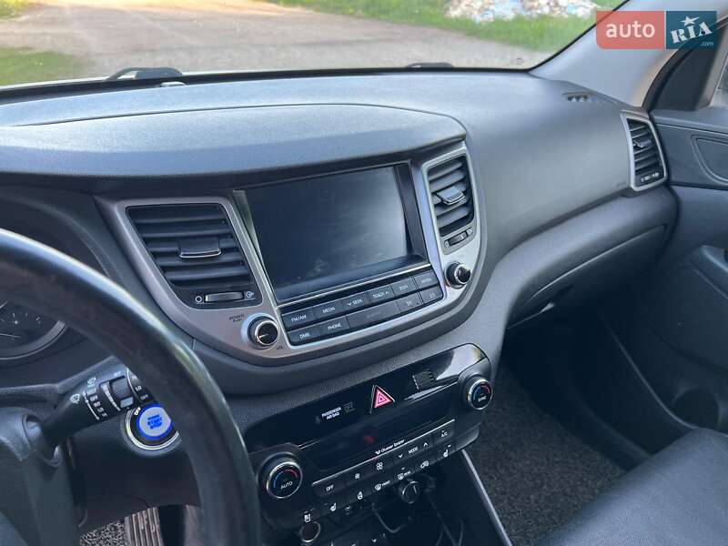 Внедорожник / Кроссовер Hyundai Tucson 2017 в Новом Роздоле