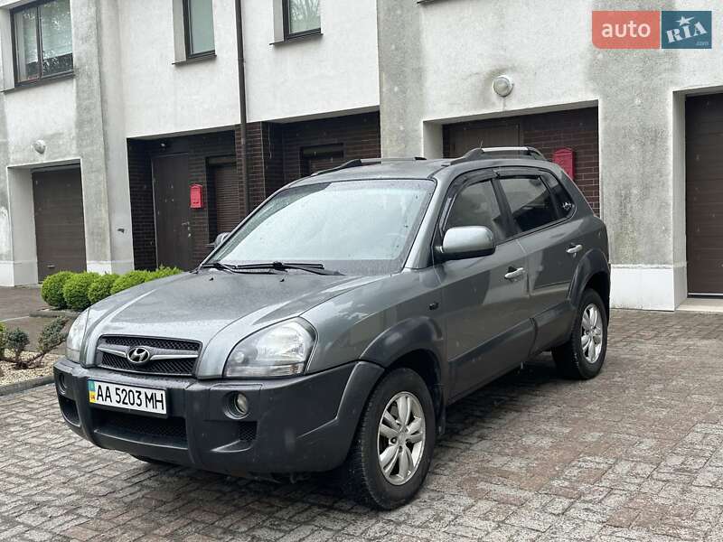 Позашляховик / Кросовер Hyundai Tucson 2012 в Києві
