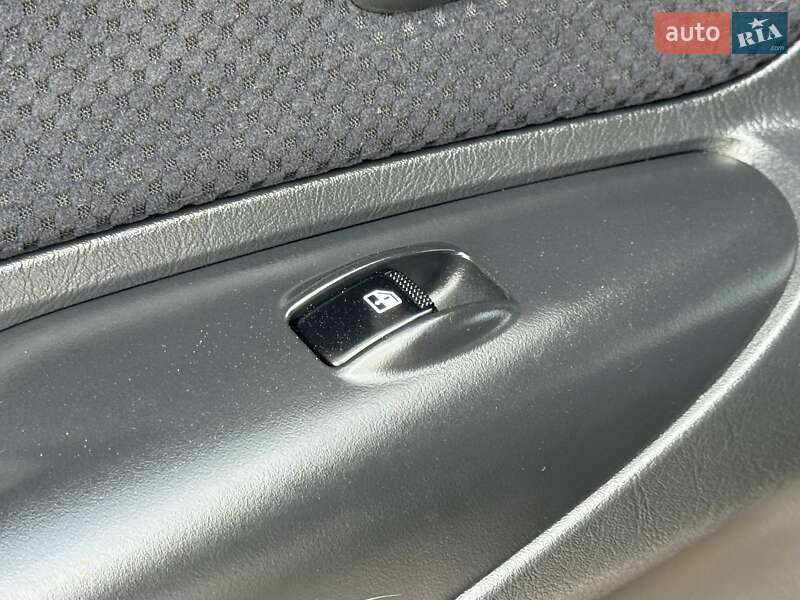Позашляховик / Кросовер Hyundai Tucson 2009 в Охтирці