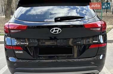 Позашляховик / Кросовер Hyundai Tucson 2021 в 