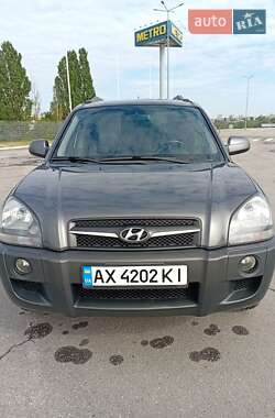 Внедорожник / Кроссовер Hyundai Tucson 2009 в 