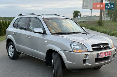 Внедорожник / Кроссовер Hyundai Tucson 2006 в 