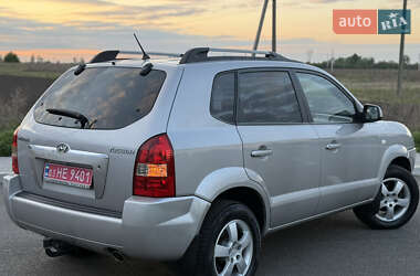 Внедорожник / Кроссовер Hyundai Tucson 2006 в 