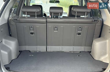 Внедорожник / Кроссовер Hyundai Tucson 2006 в 