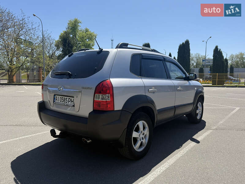 Позашляховик / Кросовер Hyundai Tucson 2005 в Олександрії