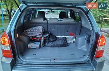 Внедорожник / Кроссовер Hyundai Tucson 2005 в 