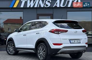 Внедорожник / Кроссовер Hyundai Tucson 2017 в 