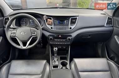 Внедорожник / Кроссовер Hyundai Tucson 2017 в 