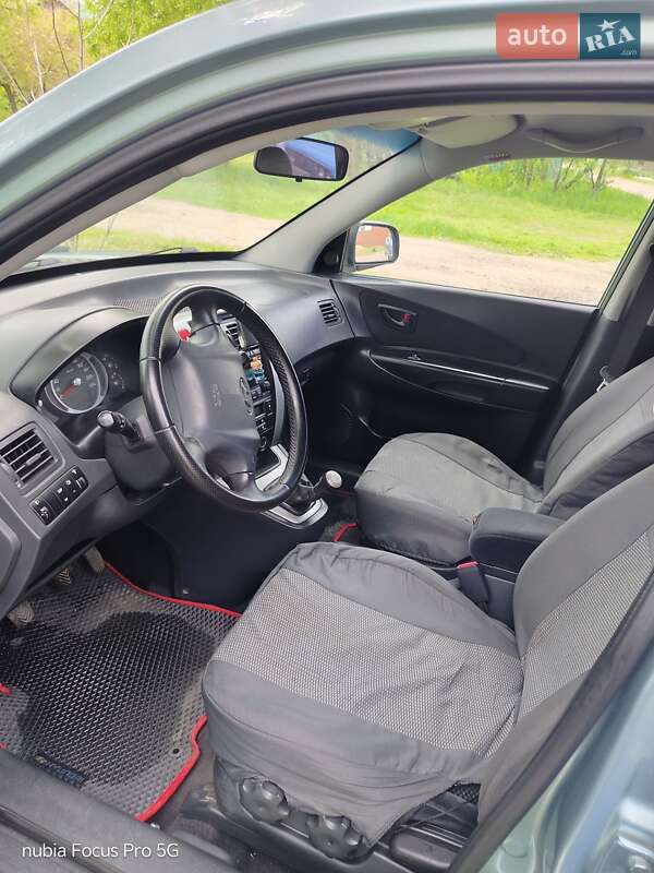 Внедорожник / Кроссовер Hyundai Tucson 2008 в Шостке