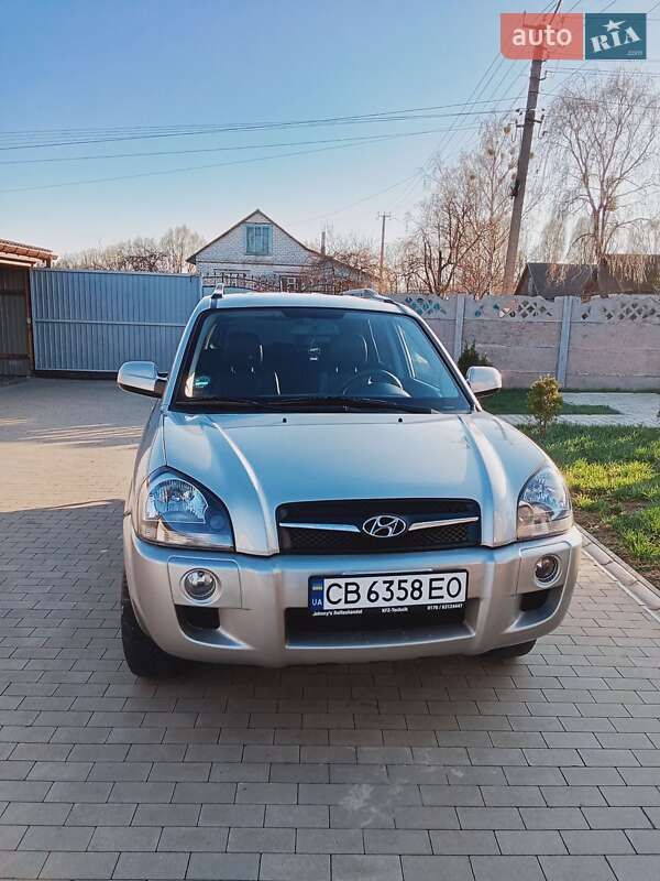 Внедорожник / Кроссовер Hyundai Tucson 2008 в 