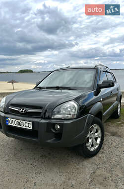 Внедорожник / Кроссовер Hyundai Tucson 2008 в Обухове