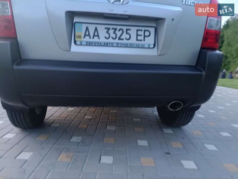 Позашляховик / Кросовер Hyundai Tucson 2006 в Києві