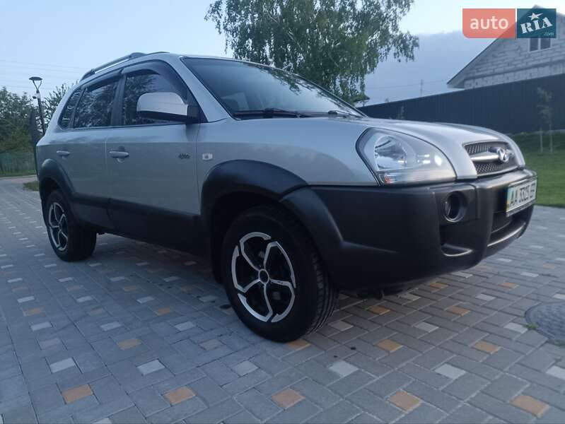 Позашляховик / Кросовер Hyundai Tucson 2006 в Києві