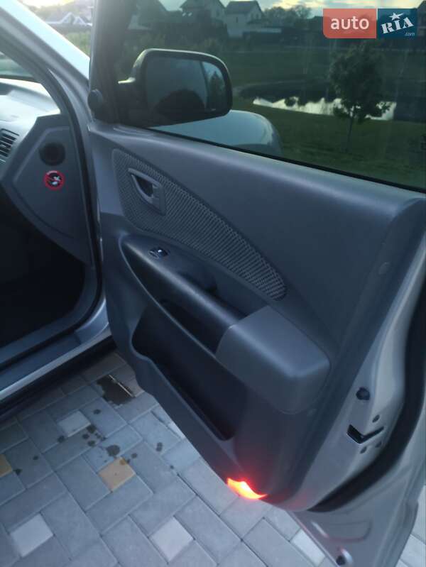 Позашляховик / Кросовер Hyundai Tucson 2006 в Києві