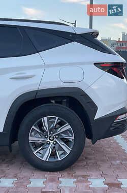 Внедорожник / Кроссовер Hyundai Tucson 2021 в 