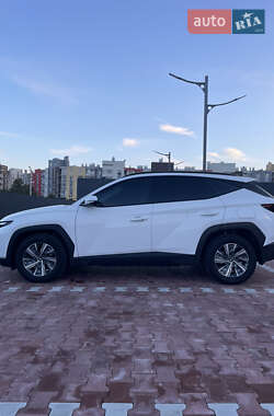 Внедорожник / Кроссовер Hyundai Tucson 2021 в 