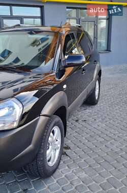 Позашляховик / Кросовер Hyundai Tucson 2007 в 