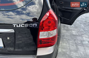 Внедорожник / Кроссовер Hyundai Tucson 2007 в 