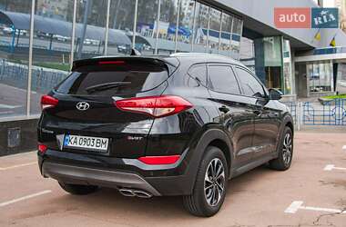Позашляховик / Кросовер Hyundai Tucson 2015 в 