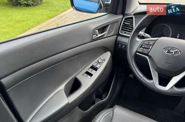 Позашляховик / Кросовер Hyundai Tucson 2017 в 
