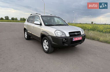 Внедорожник / Кроссовер Hyundai Tucson 2007 в 