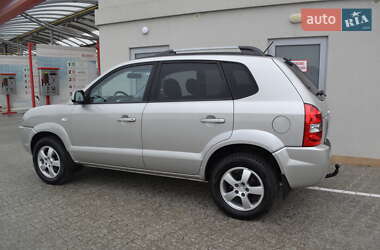 Внедорожник / Кроссовер Hyundai Tucson 2008 в 