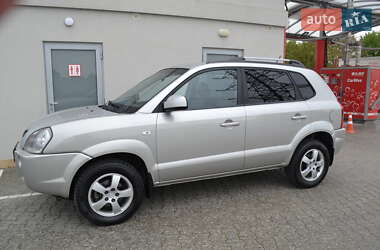Внедорожник / Кроссовер Hyundai Tucson 2008 в 