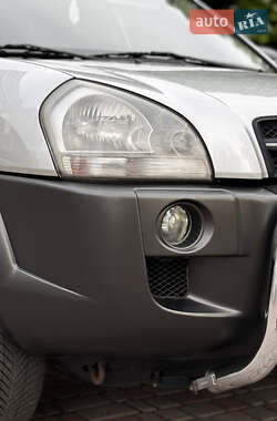 Внедорожник / Кроссовер Hyundai Tucson 2007 в 