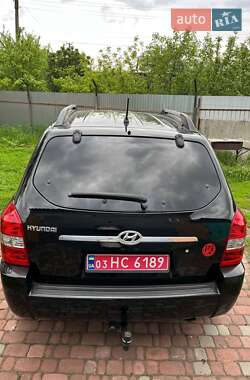 Позашляховик / Кросовер Hyundai Tucson 2005 в 