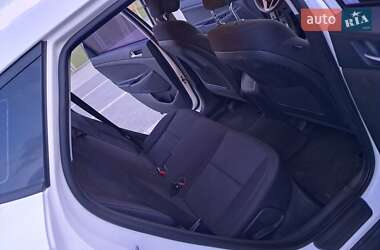 Позашляховик / Кросовер Hyundai Tucson 2016 в 