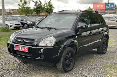 Позашляховик / Кросовер Hyundai Tucson 2006 в 