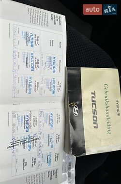 Позашляховик / Кросовер Hyundai Tucson 2006 в 