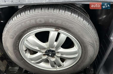 Позашляховик / Кросовер Hyundai Tucson 2006 в 