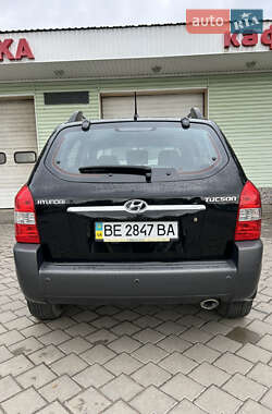 Внедорожник / Кроссовер Hyundai Tucson 2008 в 