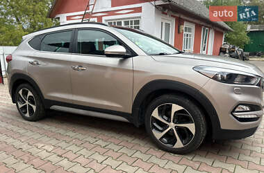 Позашляховик / Кросовер Hyundai Tucson 2018 в 