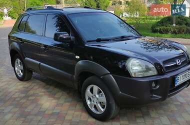Внедорожник / Кроссовер Hyundai Tucson 2005 в 
