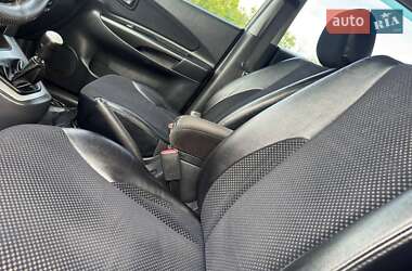 Внедорожник / Кроссовер Hyundai Tucson 2012 в 
