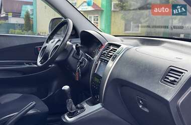 Внедорожник / Кроссовер Hyundai Tucson 2012 в 