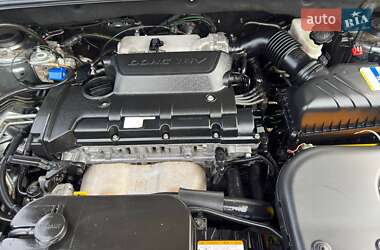 Внедорожник / Кроссовер Hyundai Tucson 2012 в 