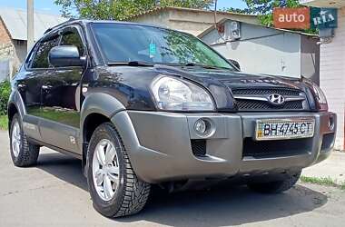 Позашляховик / Кросовер Hyundai Tucson 2012 в 