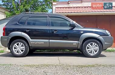 Позашляховик / Кросовер Hyundai Tucson 2012 в 